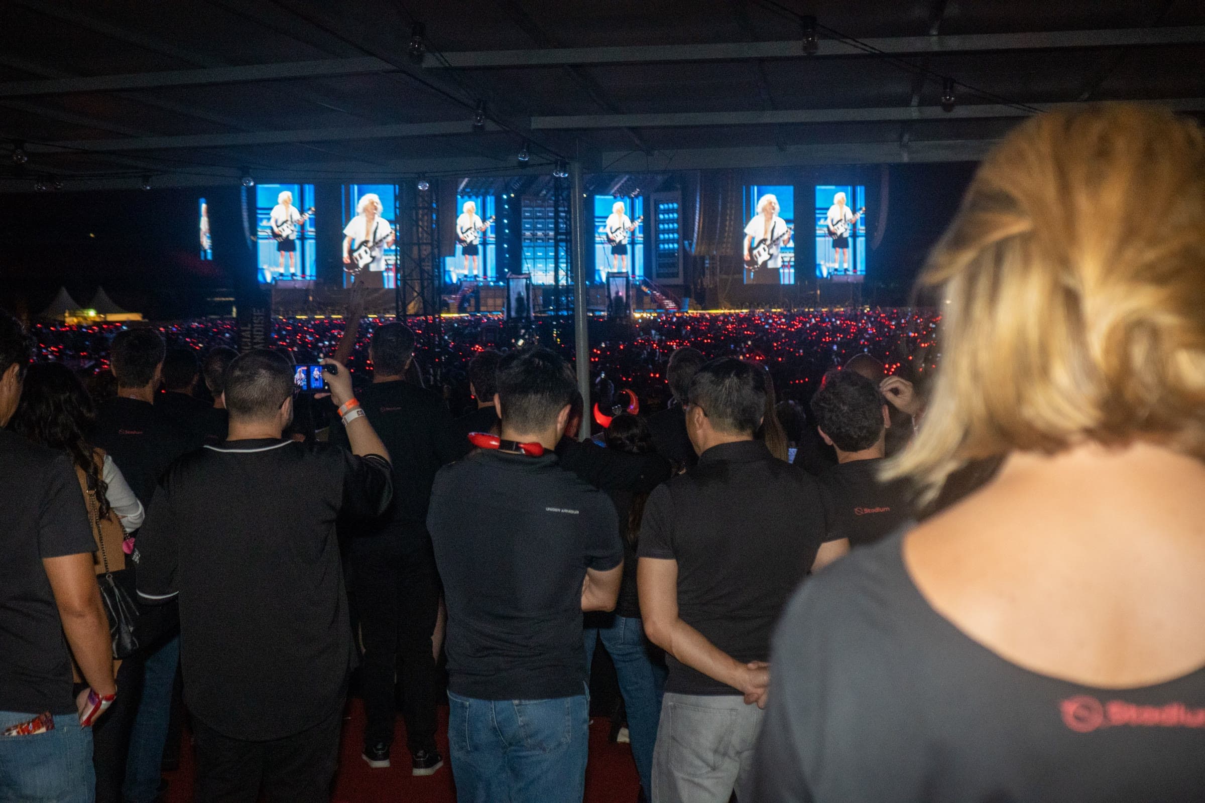 Outro ângulo da vista do camarote para o palco.